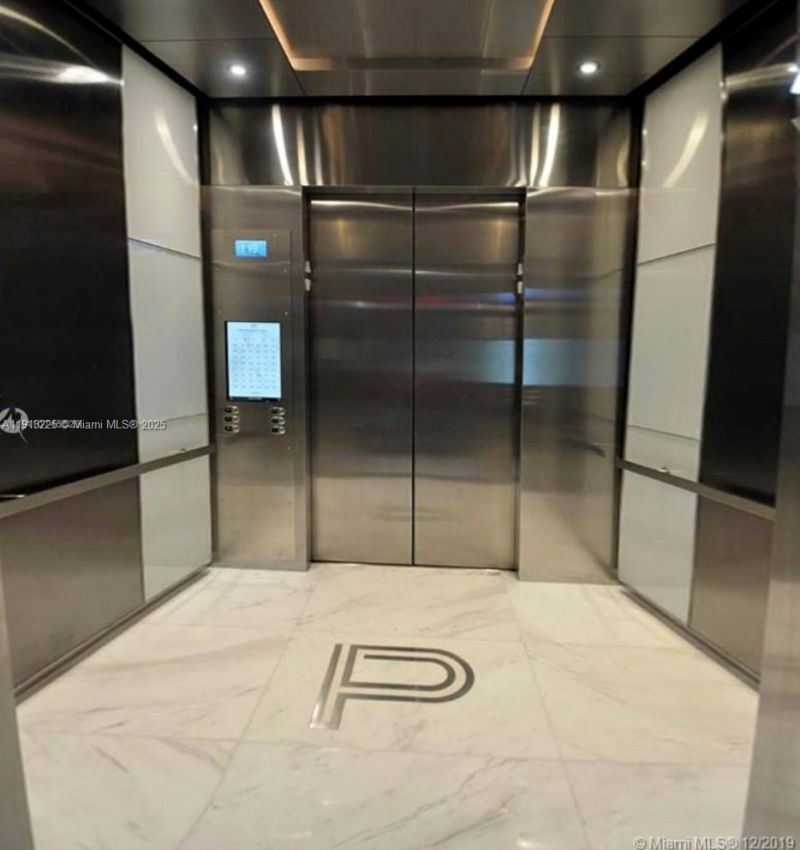 851 NE 1st Ave, Unit 903, Miami, FL 33132 Photo