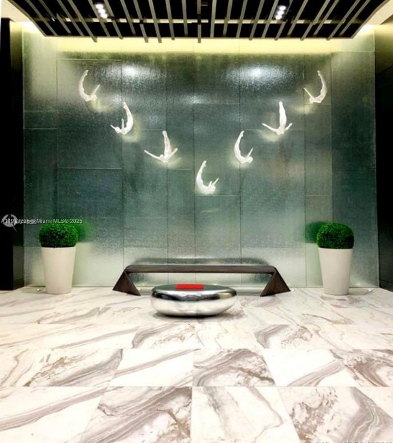 851 NE 1st Ave, Unit 903, Miami, FL 33132 Photo