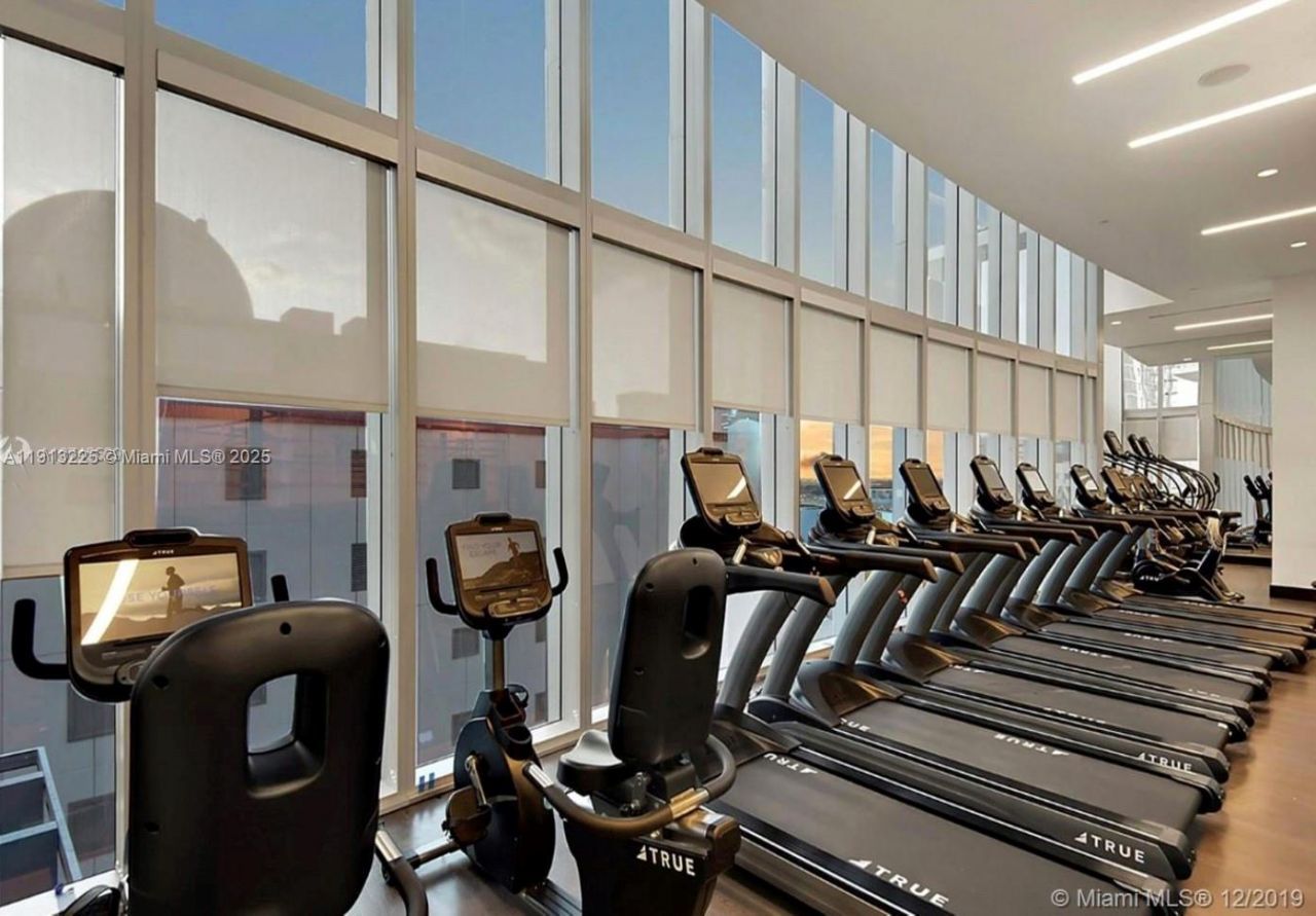 851 NE 1st Ave, Unit 903, Miami, FL 33132 Photo