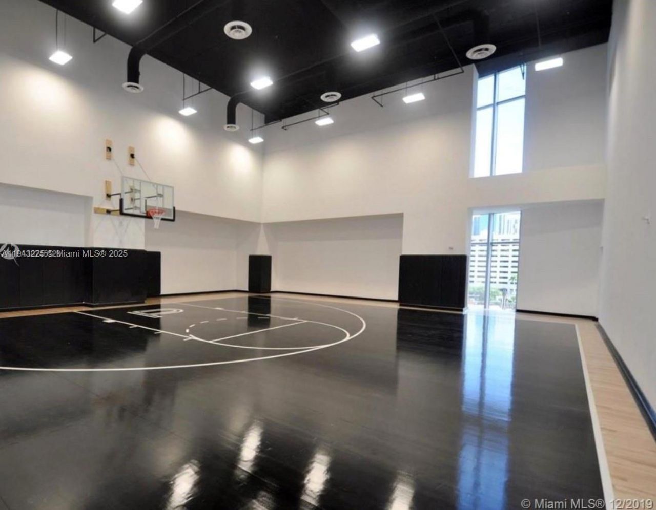 851 NE 1st Ave, Unit 903, Miami, FL 33132 Photo