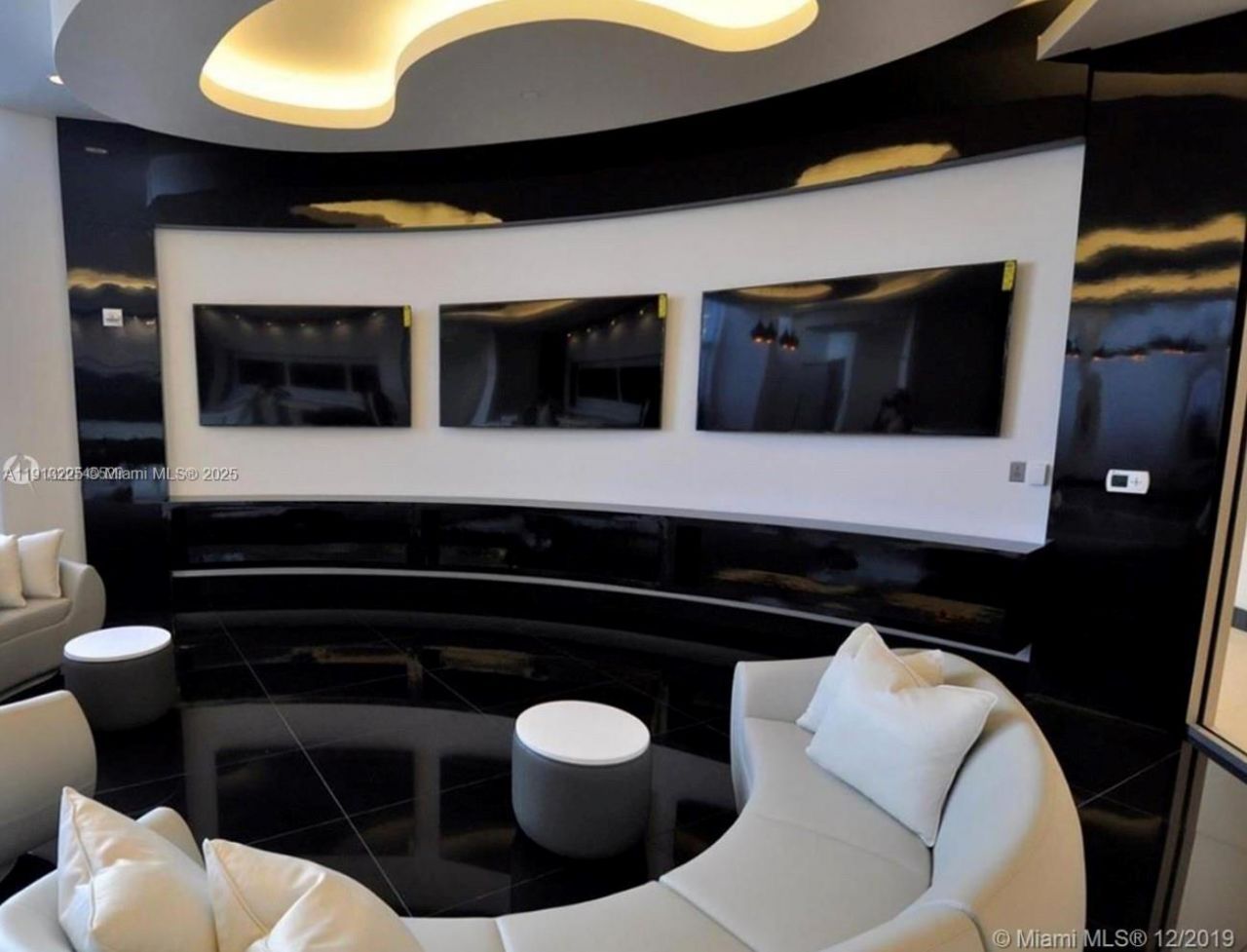 851 NE 1st Ave, Unit 903, Miami, FL 33132 Photo