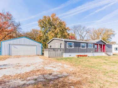 2205 PARK Street, HAMBURG, IA 51640