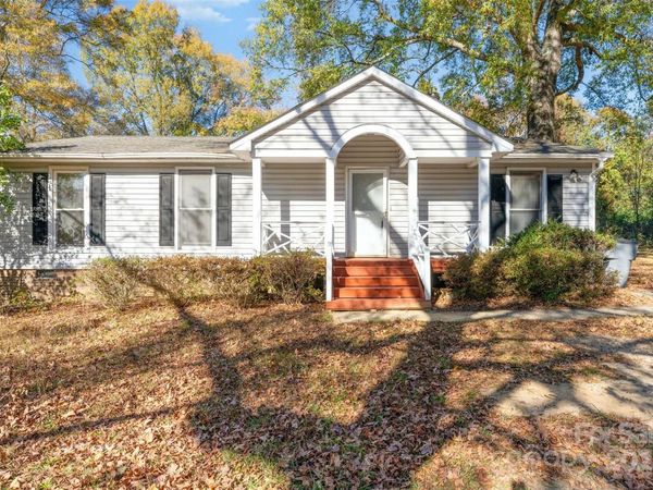 8331 Gera Emma Drive, Charlotte, NC 28215