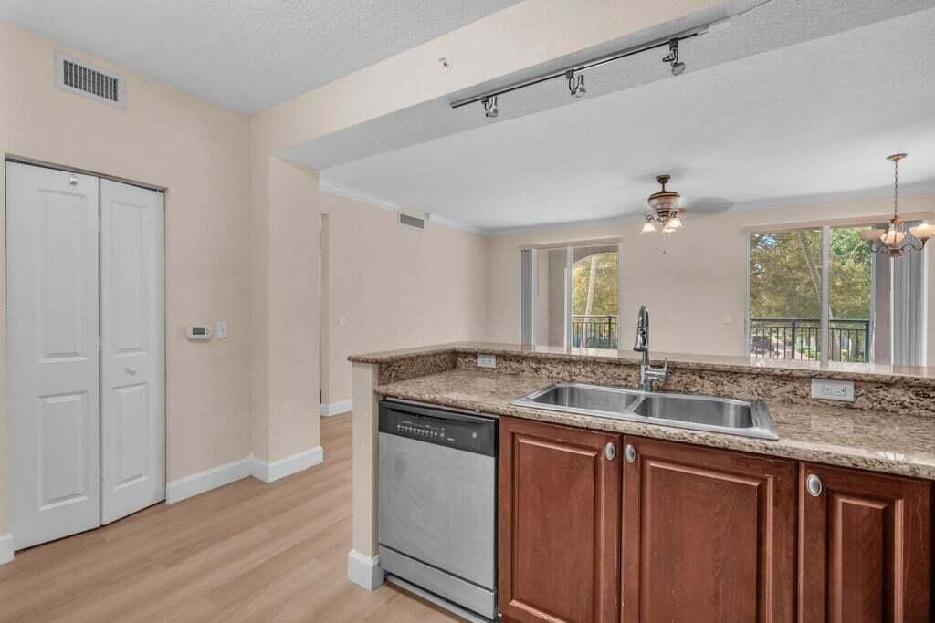 1690 Renaissance Commons Boulevard, Unit 1219, Boynton Beach, FL 33426 Photo