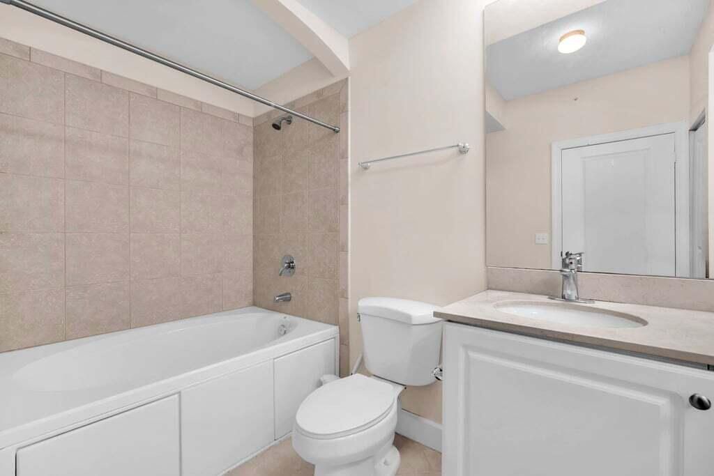 1690 Renaissance Commons Boulevard, Unit 1219, Boynton Beach, FL 33426 Photo