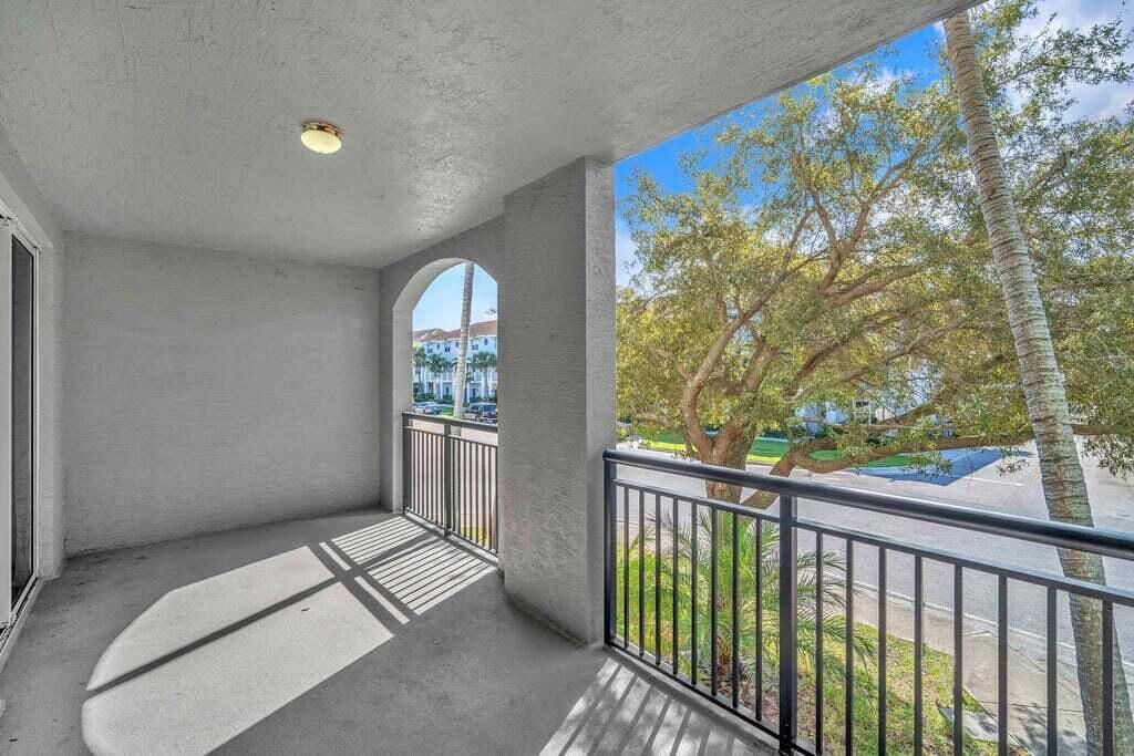 1690 Renaissance Commons Boulevard, Unit 1219, Boynton Beach, FL 33426 Photo