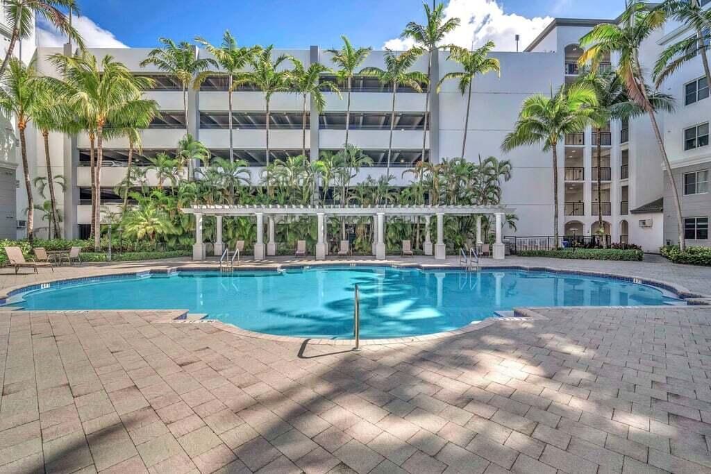 1690 Renaissance Commons Boulevard, Unit 1219, Boynton Beach, FL 33426 Photo