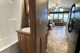 9700 Kings Rd. photo 4