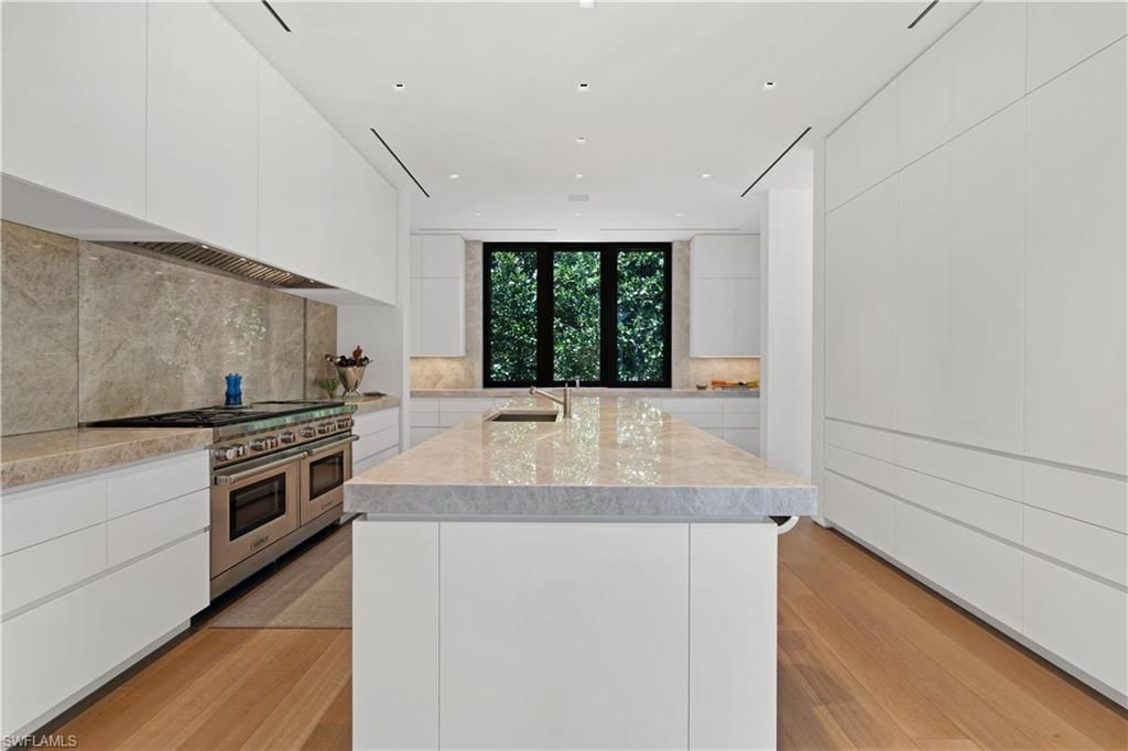 3655 Fort Charles Dr, Naples, FL 34102 Photo