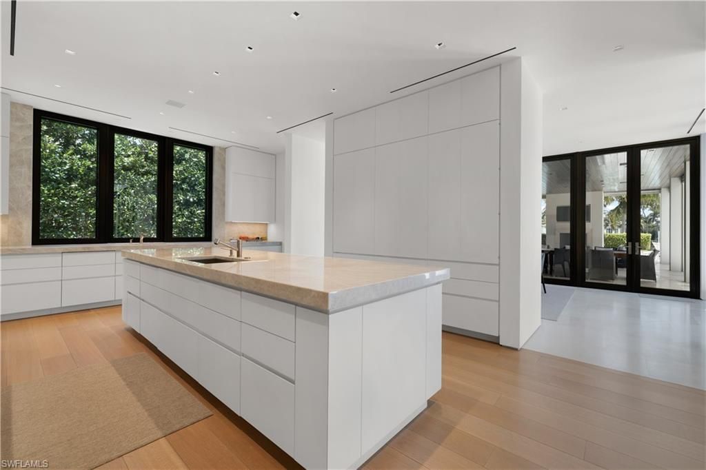 3655 Fort Charles Dr, Naples, FL 34102 Photo