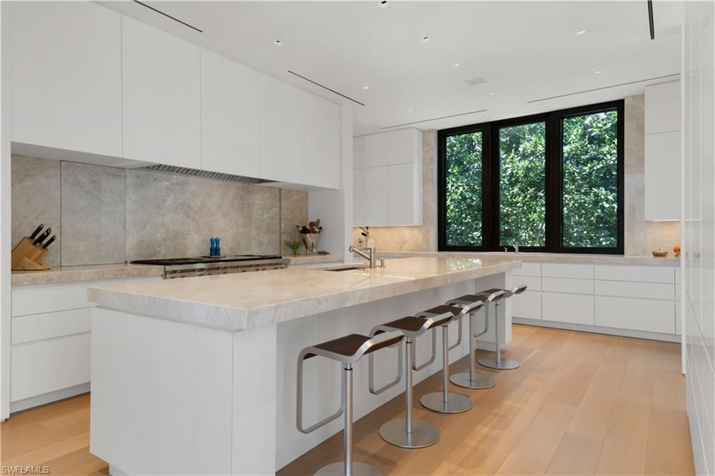 3655 Fort Charles Dr, Naples, FL 34102 Photo