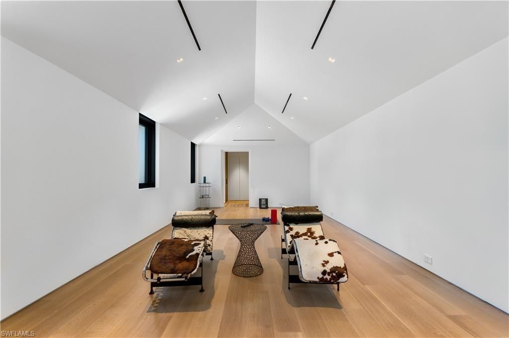 3655 Fort Charles Dr, Naples, FL 34102 Photo