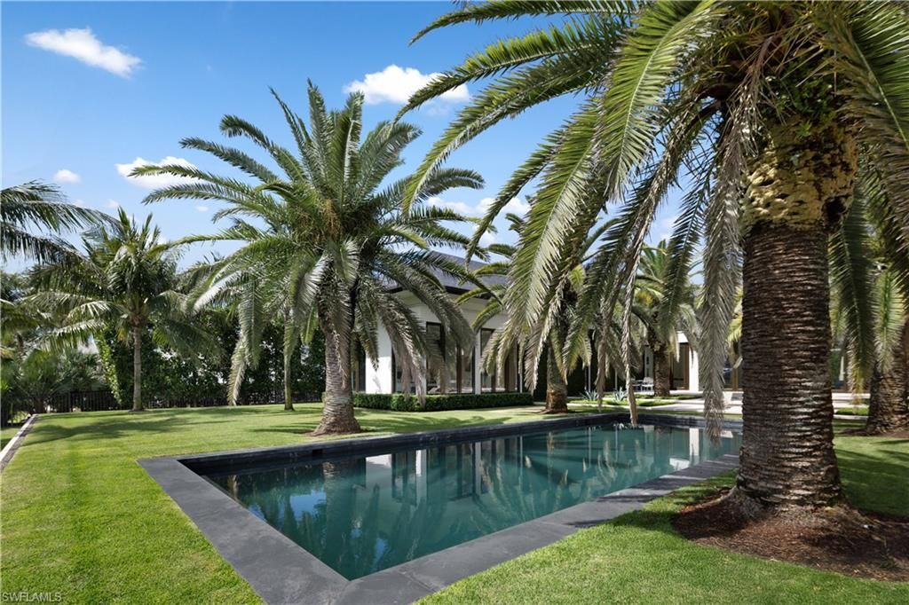 3655 Fort Charles Dr, Naples, FL 34102 Photo