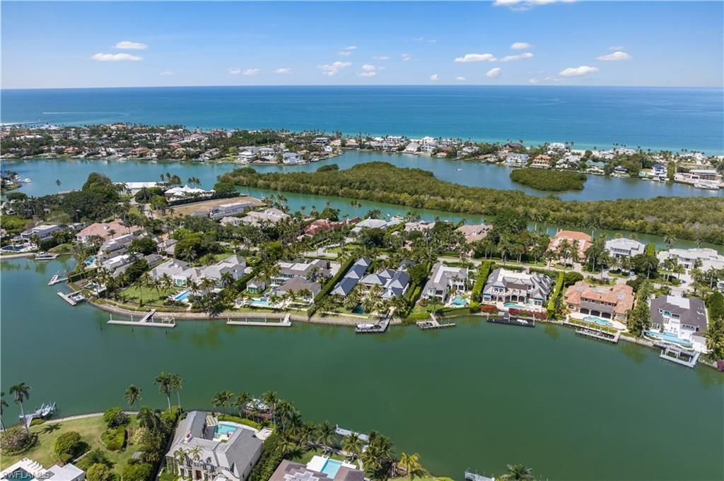 3655 Fort Charles Dr, Naples, FL 34102 Photo