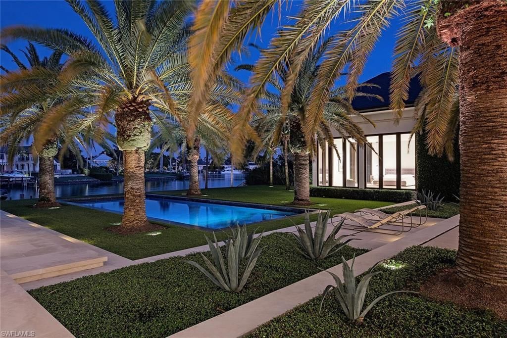 3655 Fort Charles Dr, Naples, FL 34102 Photo