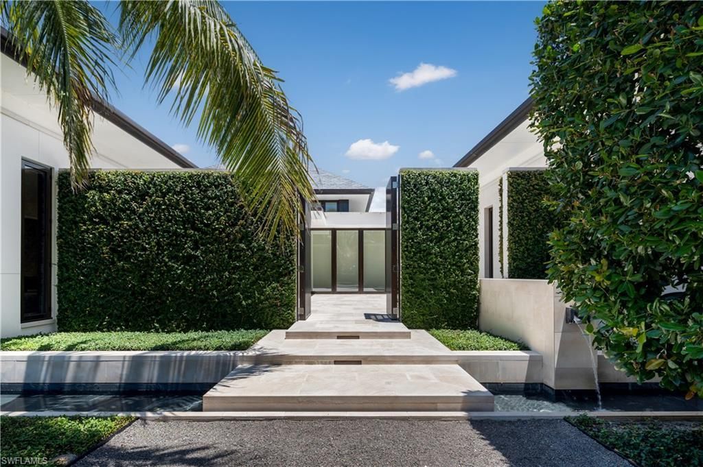 3655 Fort Charles Dr, Naples, FL 34102 Photo