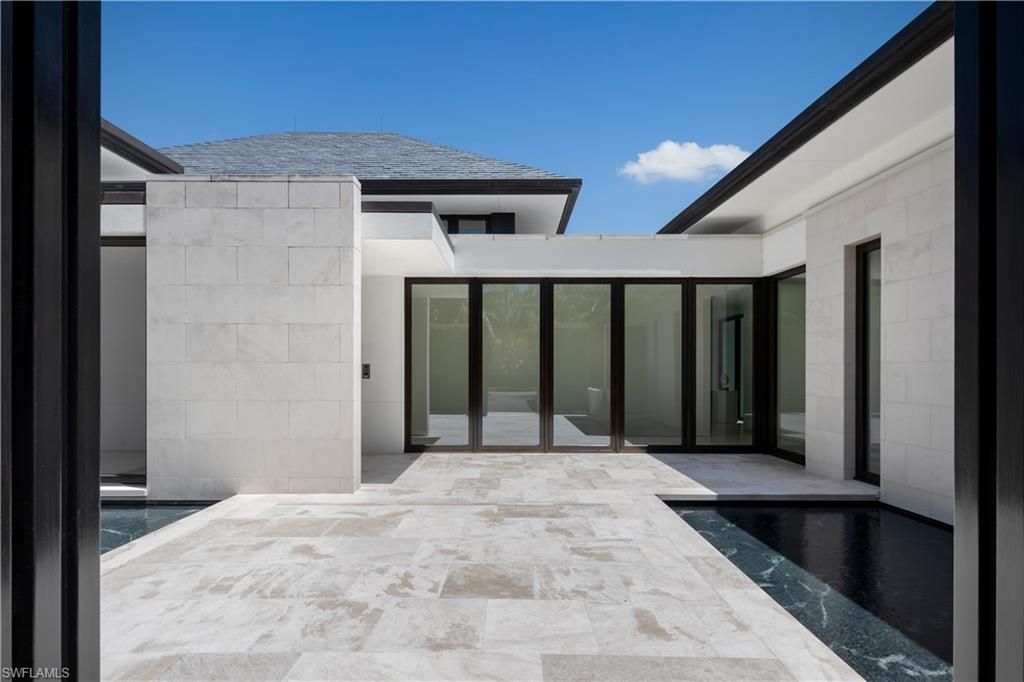 3655 Fort Charles Dr, Naples, FL 34102 Photo