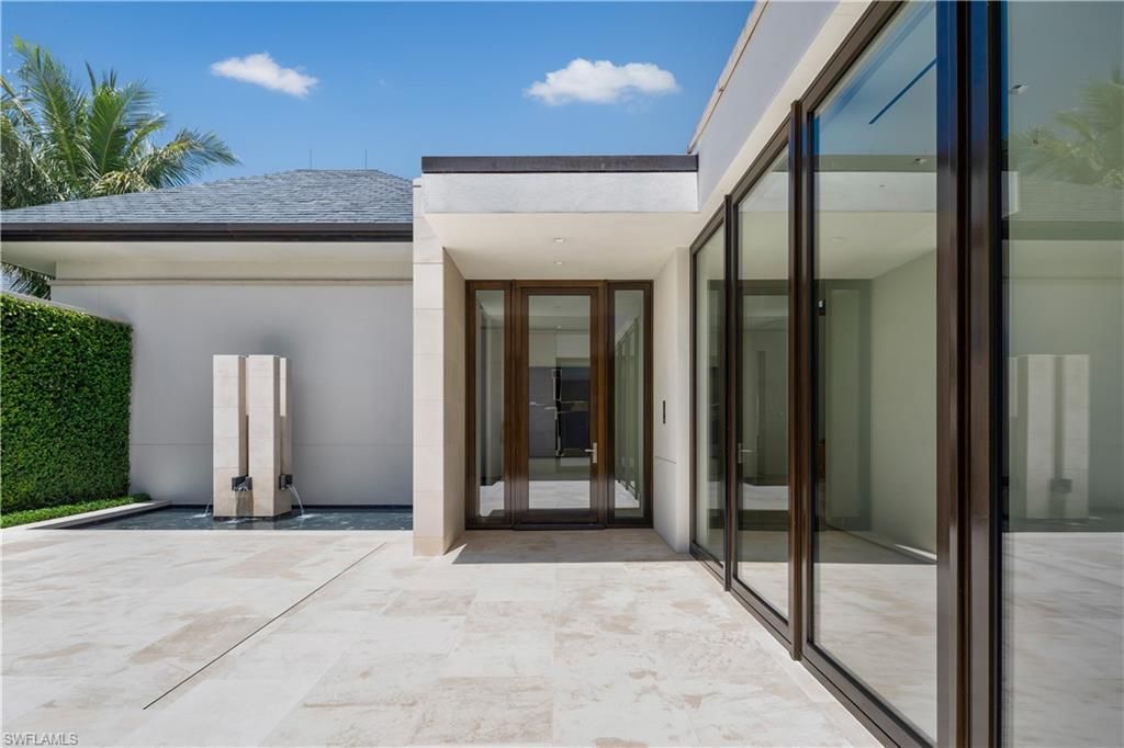 3655 Fort Charles Dr, Naples, FL 34102 Photo