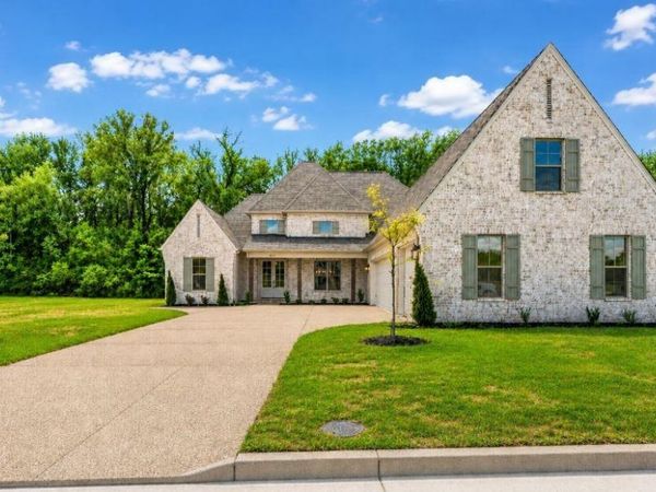 5371 KAITLYNN ROSE DR W, Lakeland, TN 38002