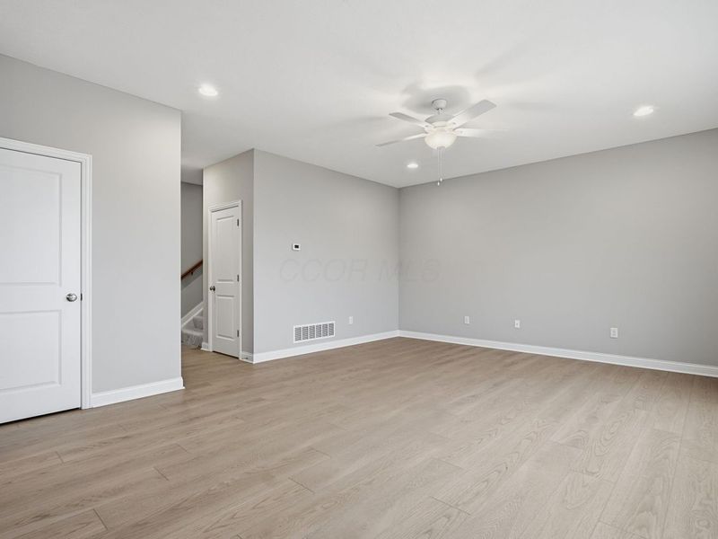 1056 Quarry Oak Drive, Grove City, OH 43123 Photo 14