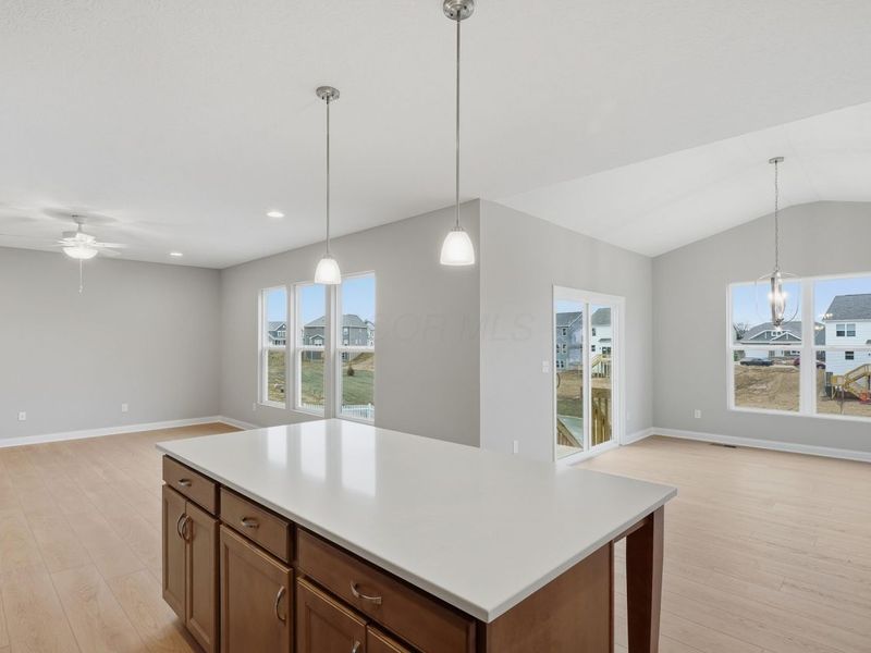 1056 Quarry Oak Drive, Grove City, OH 43123 Photo 17