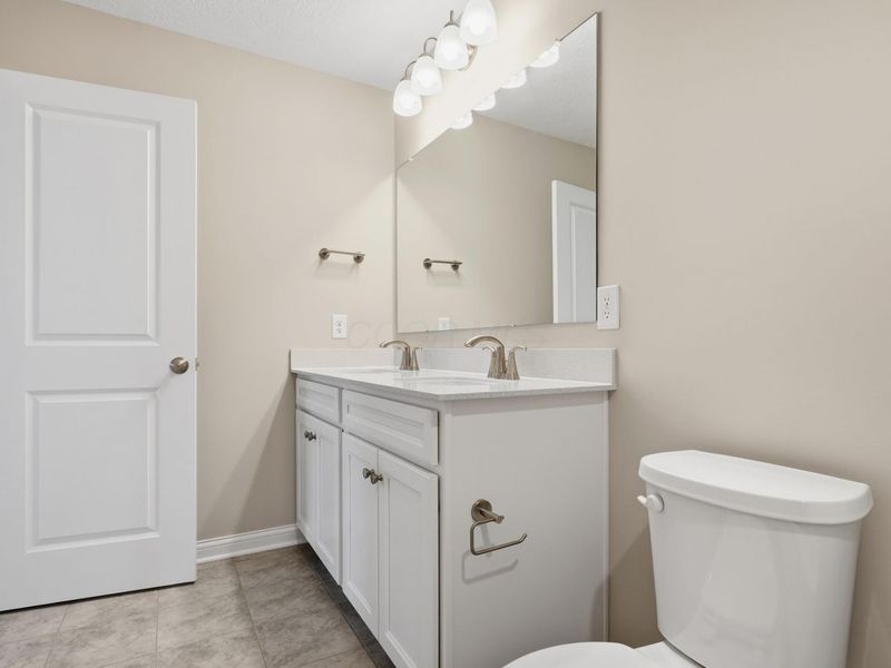 1056 Quarry Oak Drive, Grove City, OH 43123 Photo 26