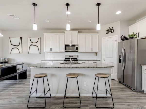 6823 Dashmoor Creek, San Antonio, TX 78244