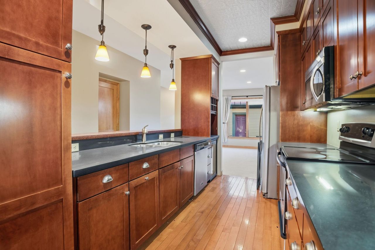 3014 Emerson Avenue S, Minneapolis, MN 55408 Main Photo