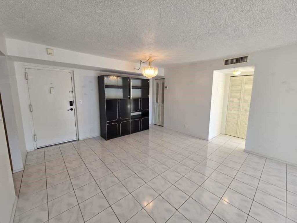 6195 Rock Island Road, Unit 209, Tamarac, FL 33319 Photo