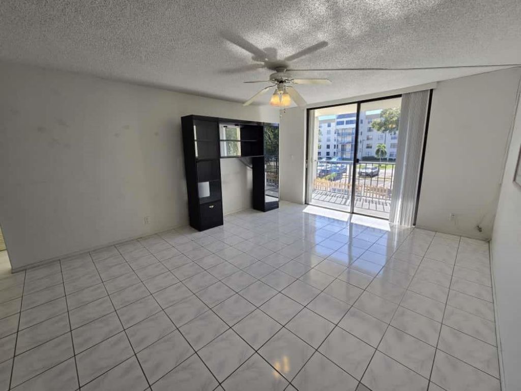 6195 Rock Island Road, Unit 209, Tamarac, FL 33319 Photo