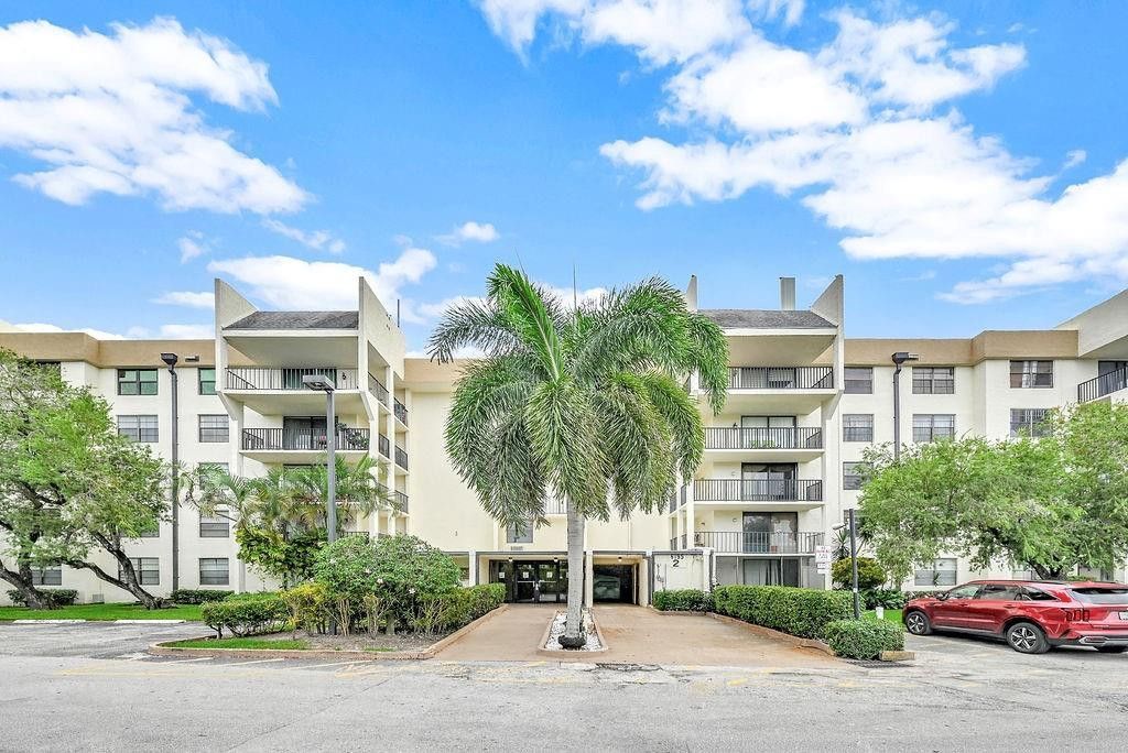 6195 Rock Island Road, Unit 209, Tamarac, FL 33319 Photo