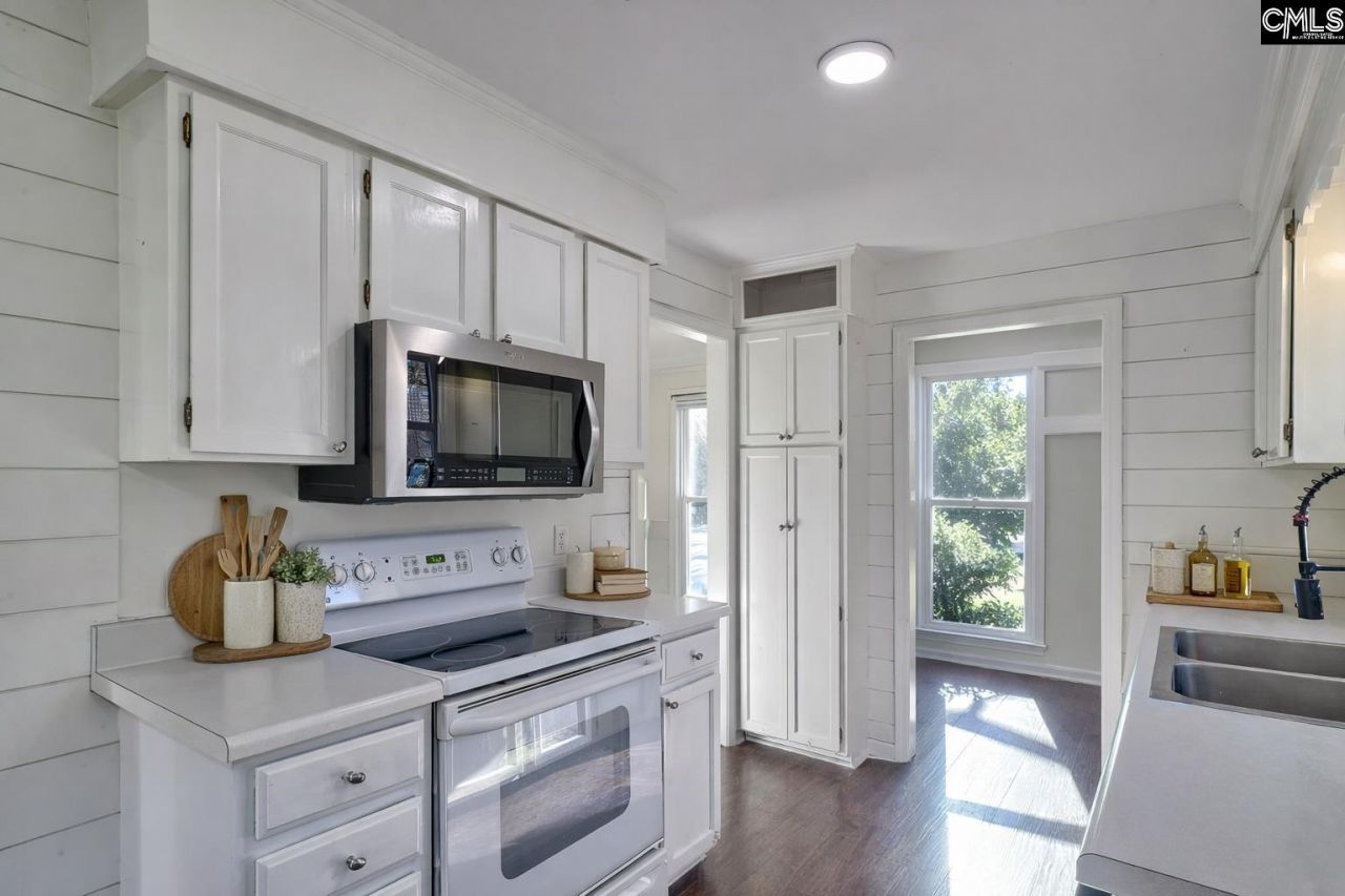 140 Old Pond Lane Photo 4