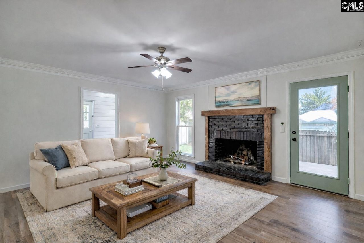 140 Old Pond Lane Photo 6