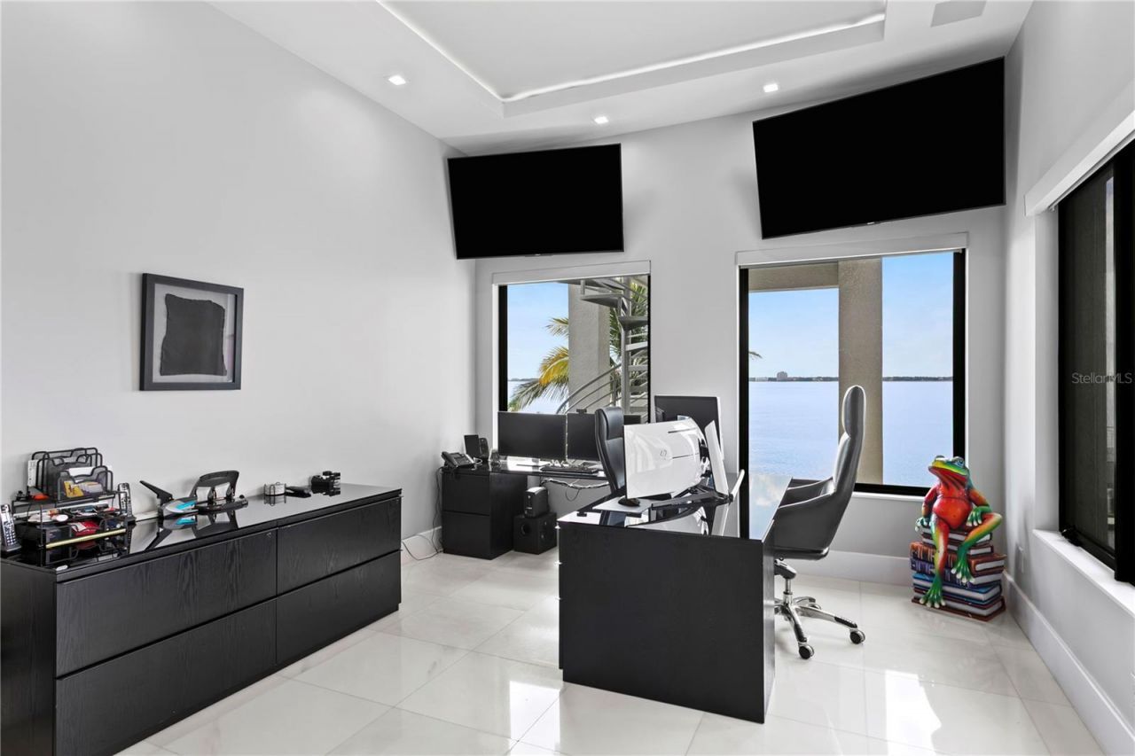 82 Martinique Avenue, Tampa, FL 33606 Photo