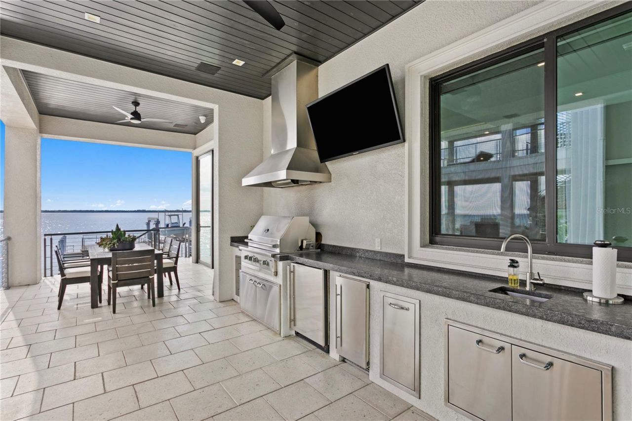 82 Martinique Avenue, Tampa, FL 33606 Photo