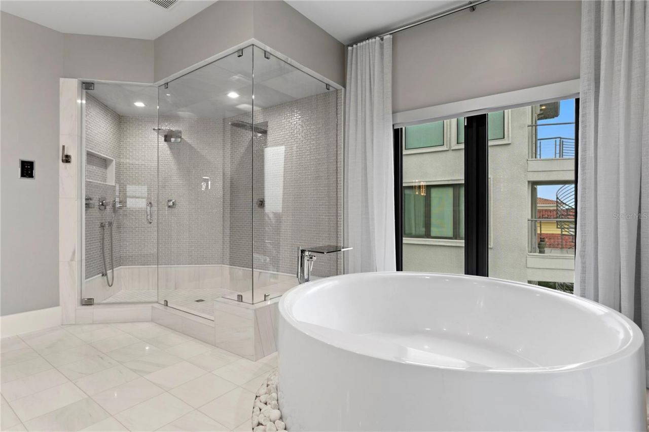 82 Martinique Avenue, Tampa, FL 33606 Photo