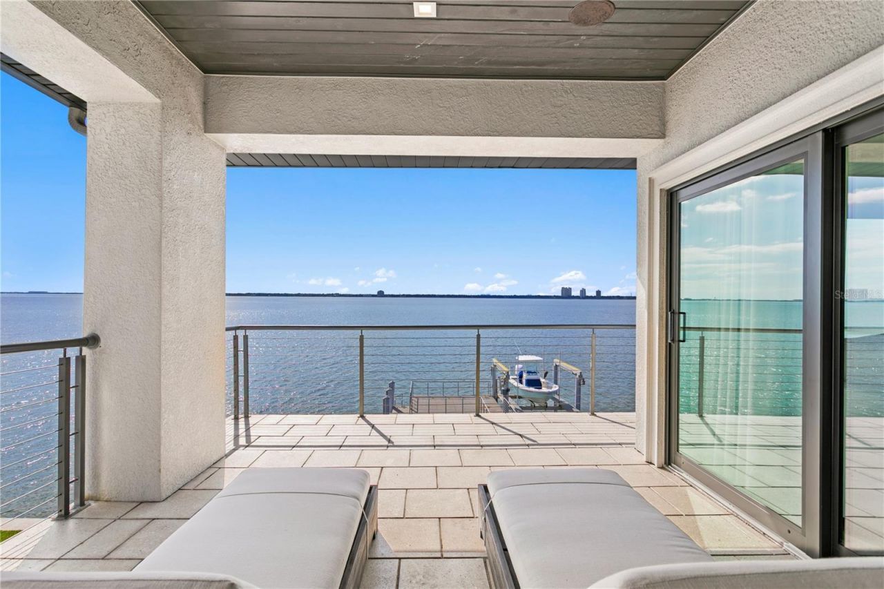 82 Martinique Avenue, Tampa, FL 33606 Photo