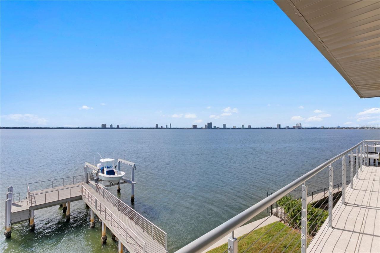 82 Martinique Avenue, Tampa, FL 33606 Photo