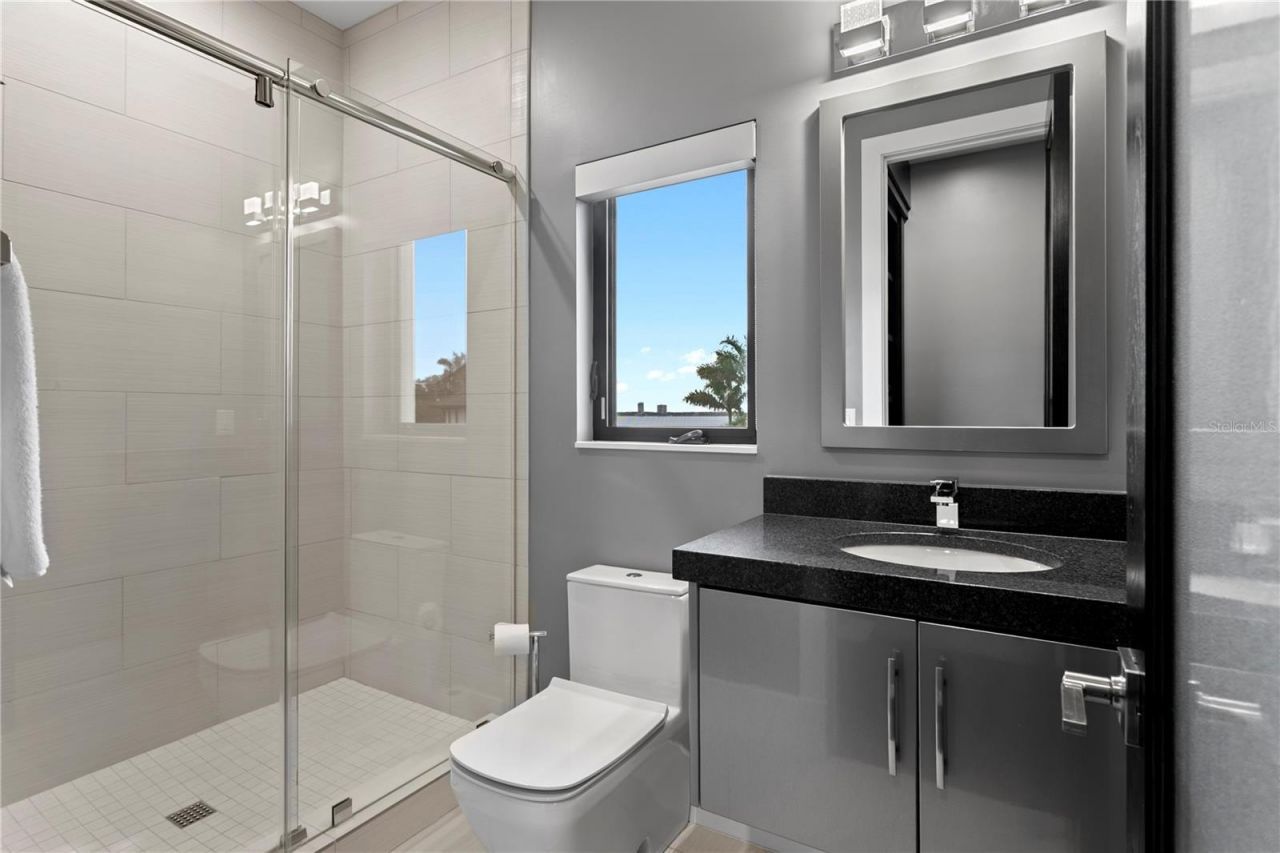 82 Martinique Avenue, Tampa, FL 33606 Photo