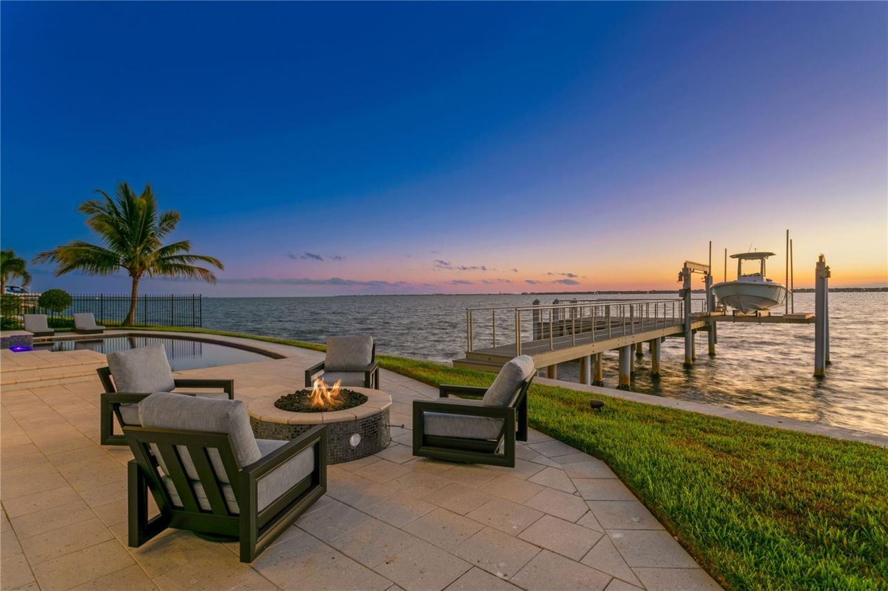 82 Martinique Avenue, Tampa, FL 33606 Photo