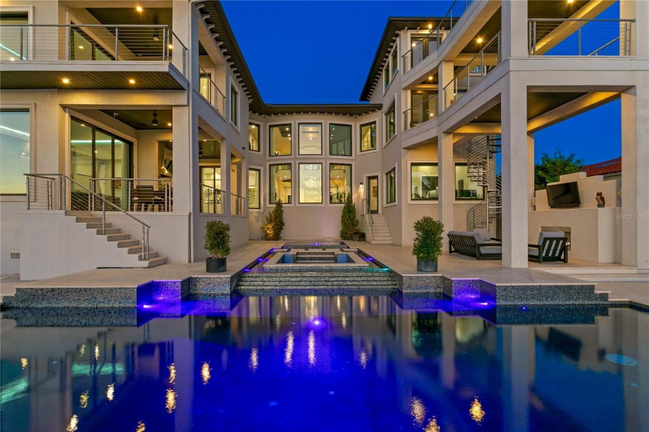 82 Martinique Avenue, Tampa, FL 33606 Photo