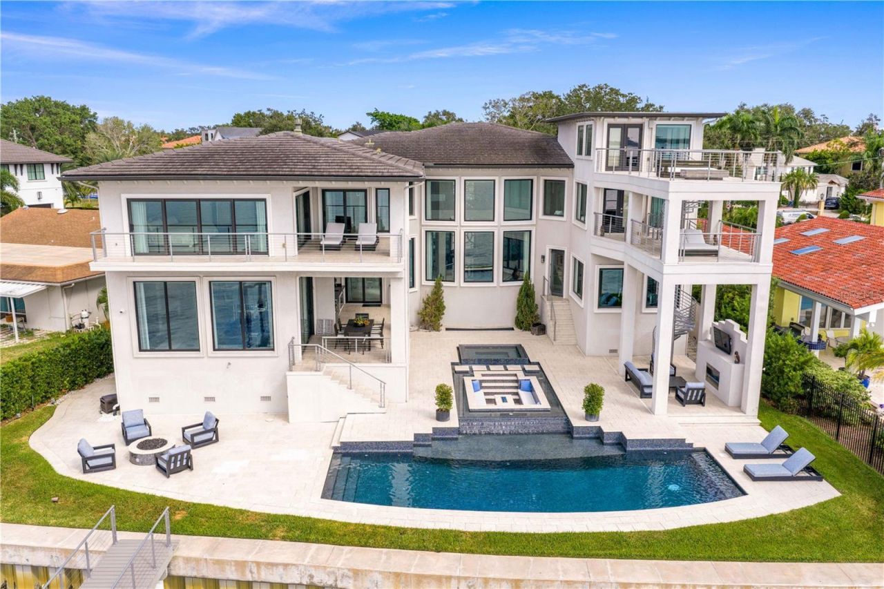 82 Martinique Avenue, Tampa, FL 33606 Photo