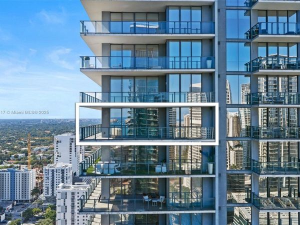 88 SW 7th St, Unit 3101, Miami, FL 33130