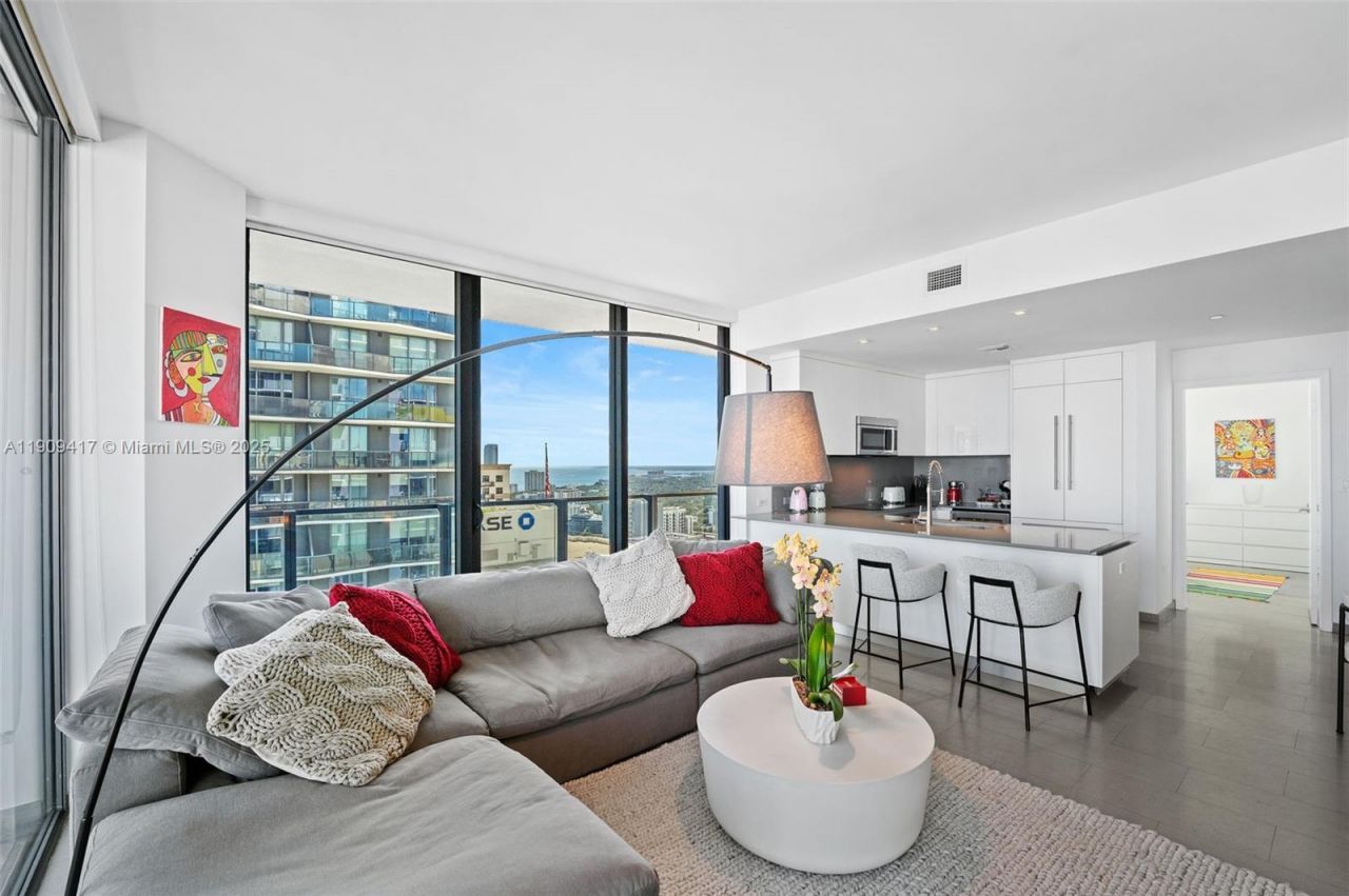 88 SW 7th St, Unit 3101, Miami, FL 33130 Photo