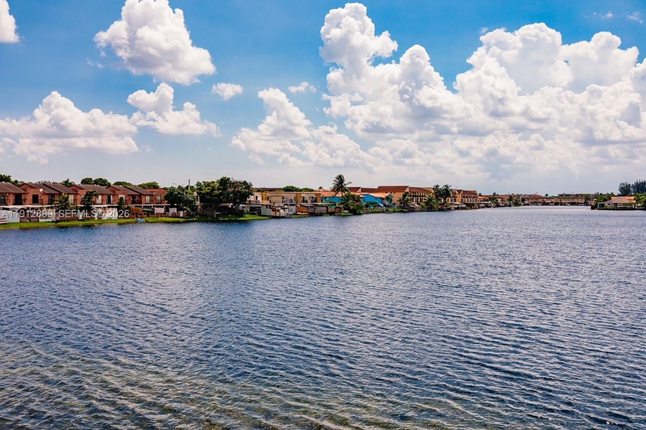 2670 W 60th St, Unit 90, Hialeah, FL 33016 Photo