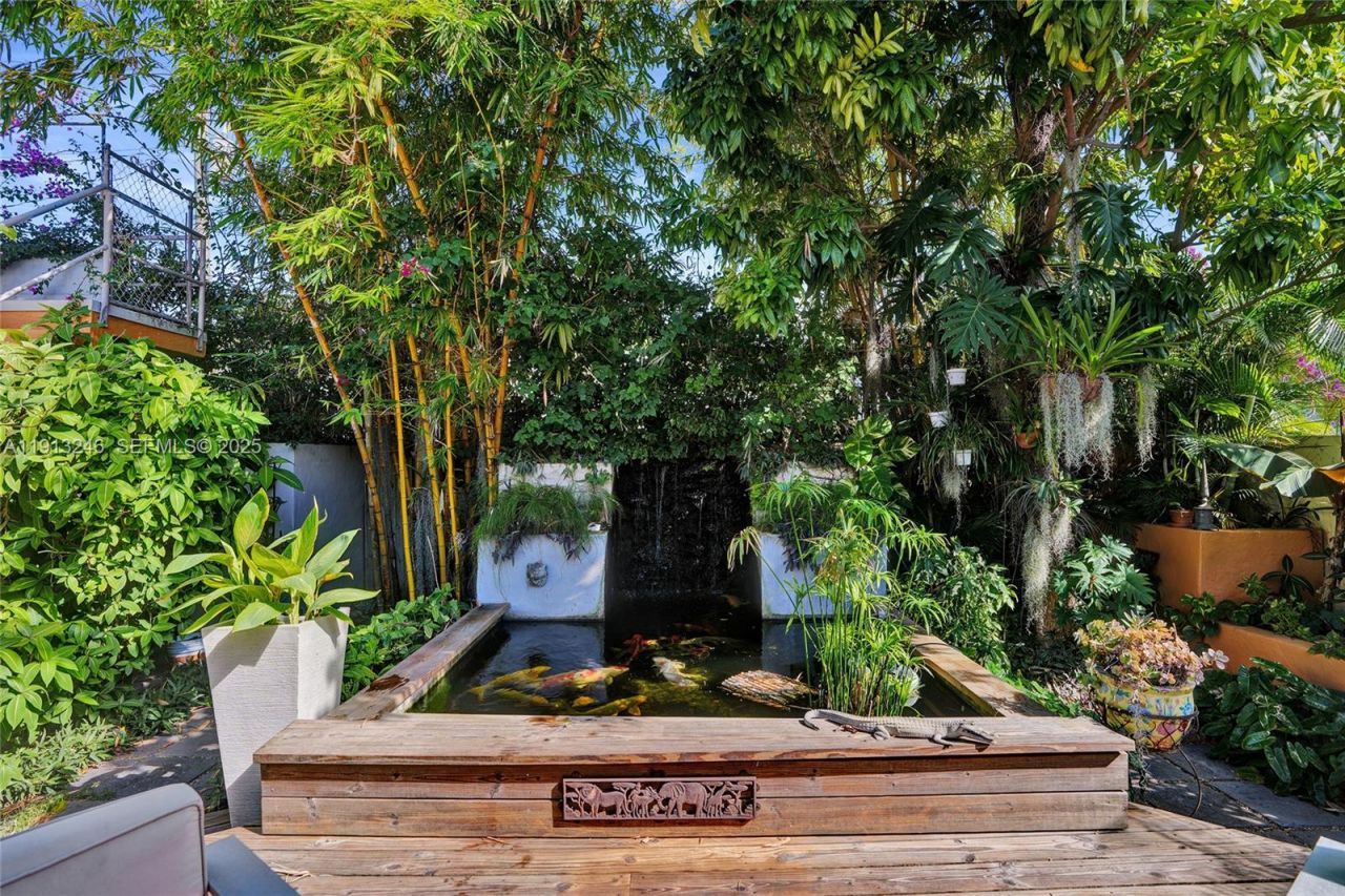 1335 Lenox Ave, Miami Beach, FL 33139 Photo