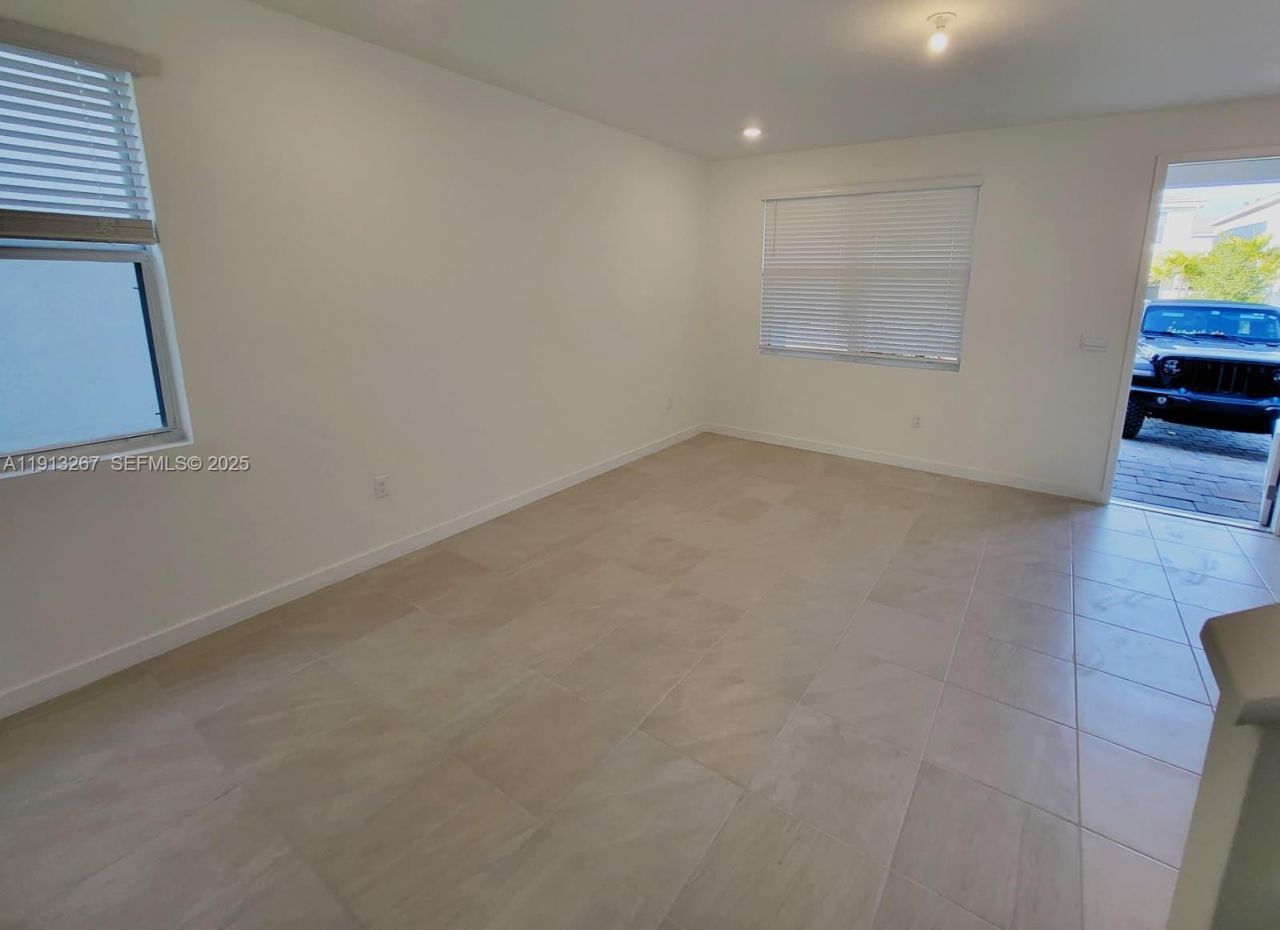 1683 SE 7th Ln, Unit 1683, Homestead, FL 33033 Photo