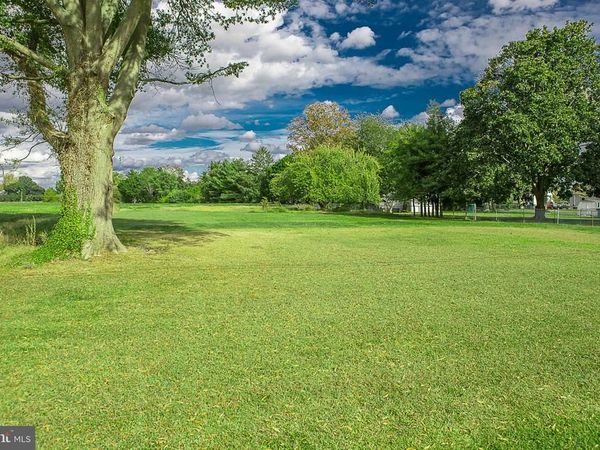 15 NEWELL ROAD, MANNINGTON, NJ 08079