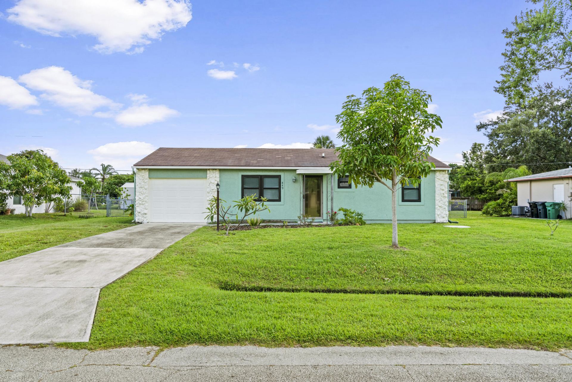 849 SE Celtic Avenue, Port Saint Lucie, FL 34983 Photo
