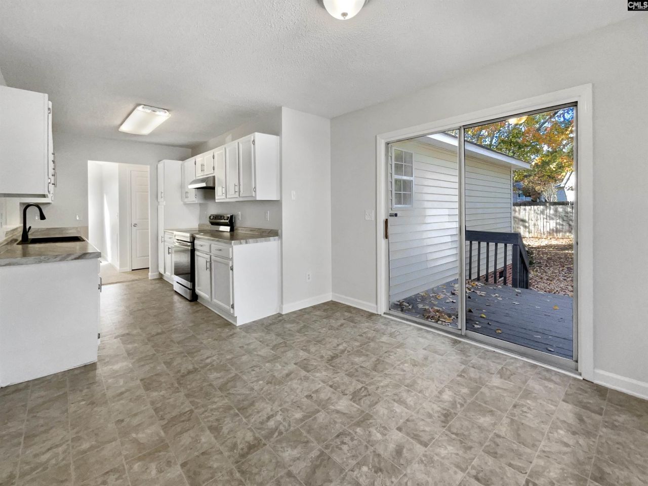 221 Salusbury Lane Photo 10